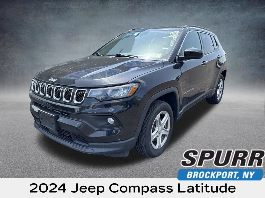 2024 Jeep Compass Latitude in Bk — front three-quarter view