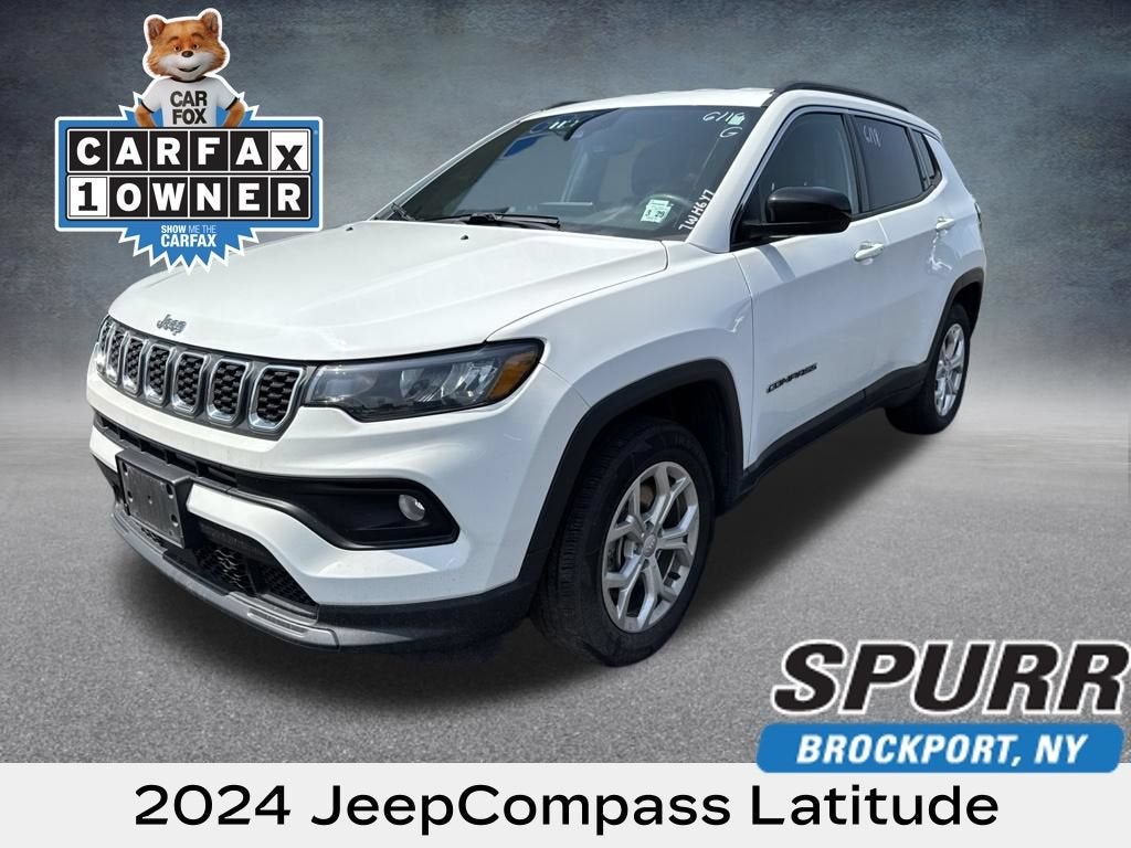 2024 Jeep Compass Latitude in Wh — front three-quarter view